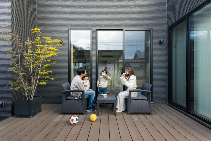 ウッドデッキテラス