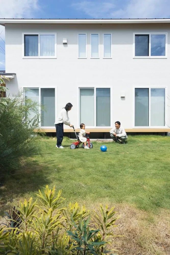 木と共に豊かに暮らす家