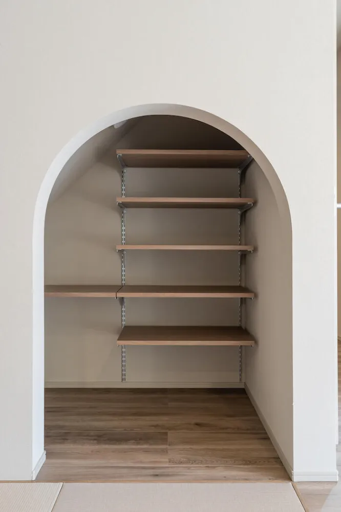 曲線がつくる柔らかなデザインの家