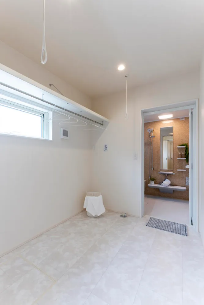 やさしい距離感で暮らす家