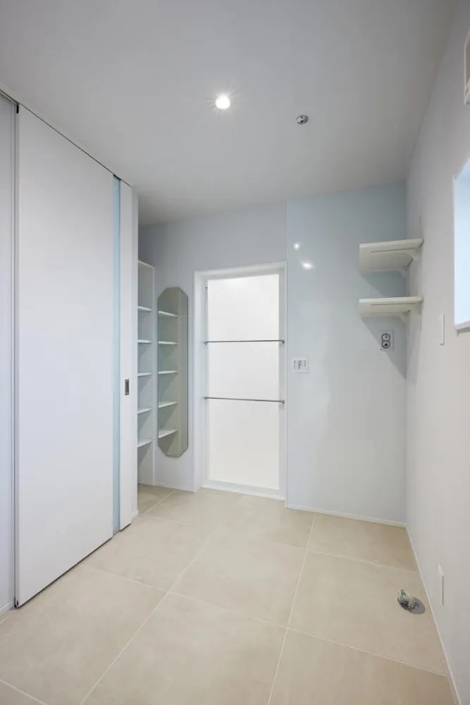 脱衣室兼ランドリー