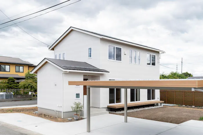 木と共に豊かに暮らす家