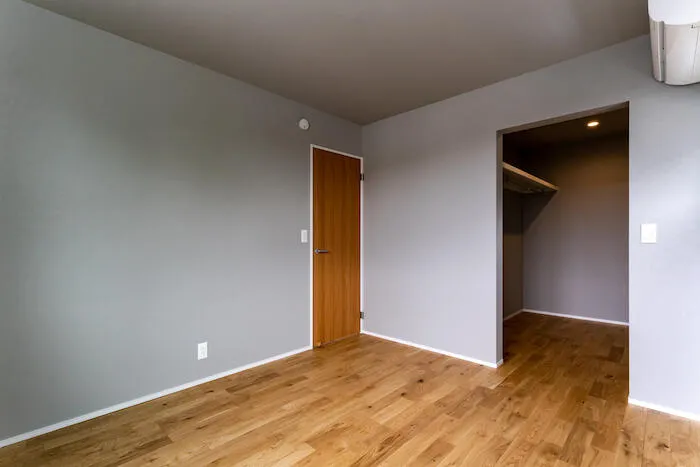 余白をつなぐ土間のある家