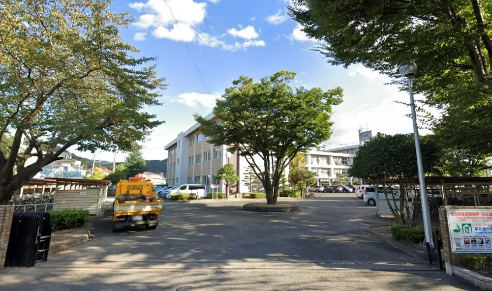 第一中学校