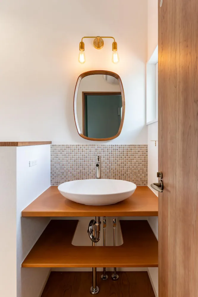 木と共に豊かに暮らす家