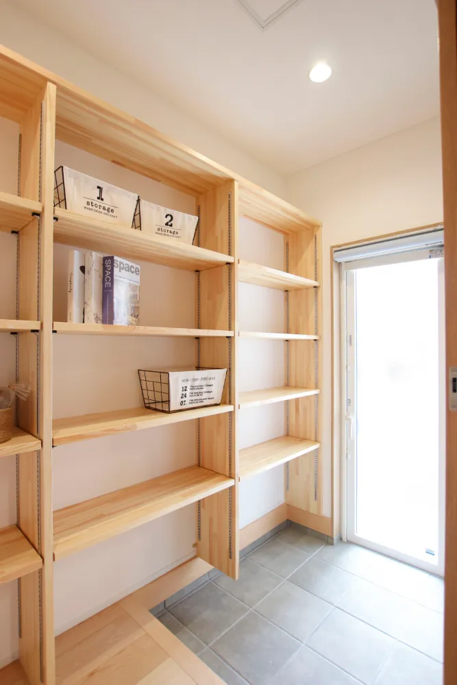 家族の距離が心地よい、8LDKの完全同居型二世帯住宅