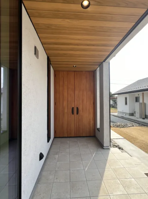 使いやすさとデザインを両立した、スマートな外収納