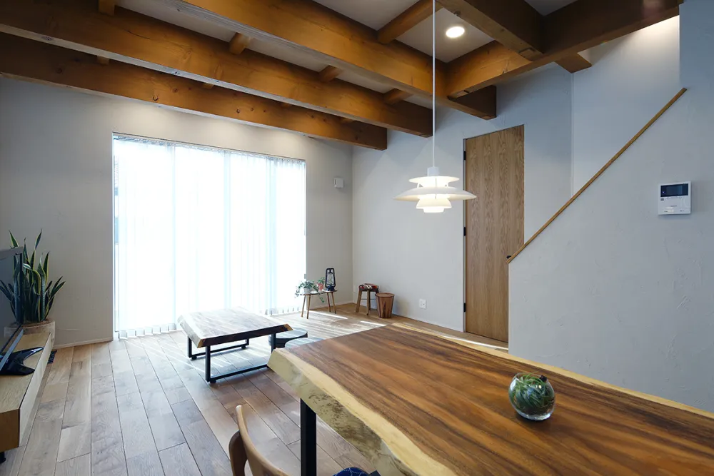 家族が集まり、暮らしを楽しむ可変性のある住まい