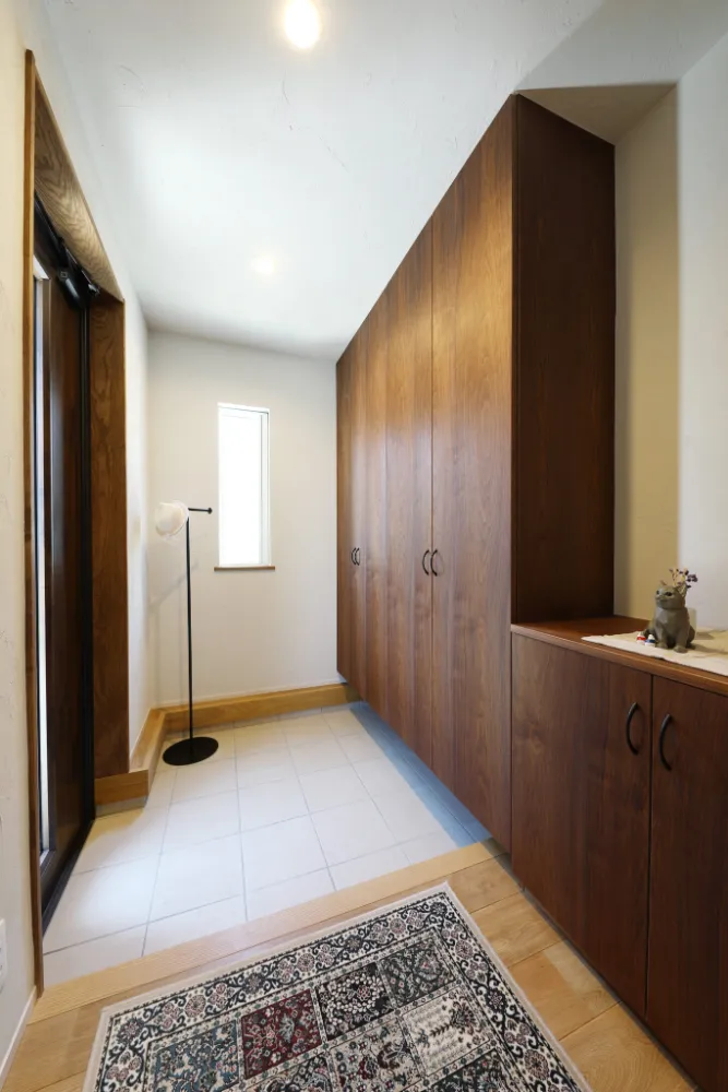 家族も猫も、のびのびと暮らせる家