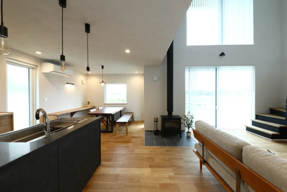 心地よさを編み込む、暮らしのステージ