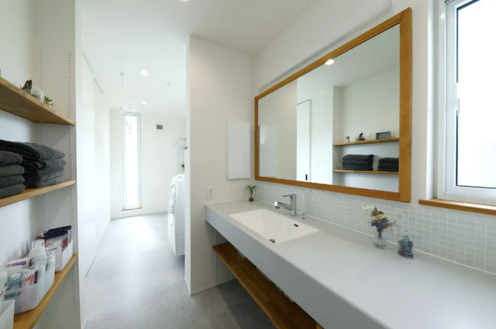 清潔感と使いやすさを兼ね備えた、上質なサニタリー