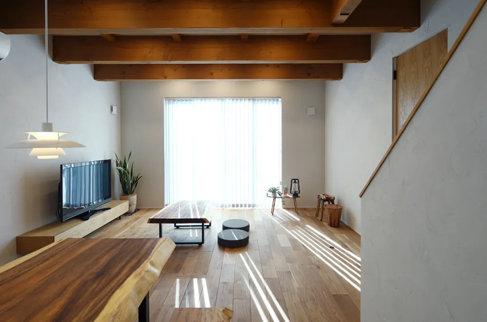 家族が集まり、暮らしを楽しむ可変性のある住まい