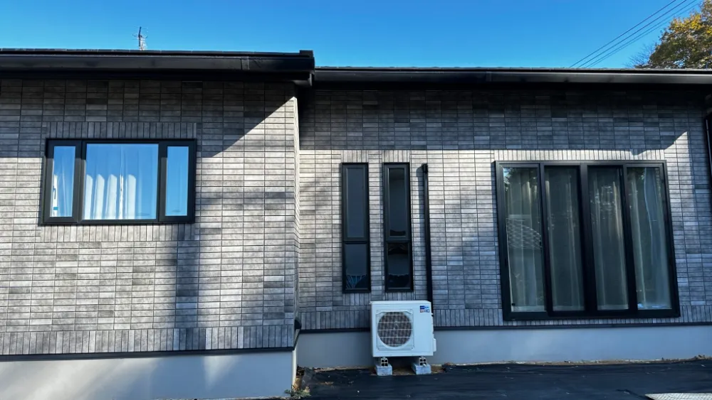 勾配天井リビングの平屋