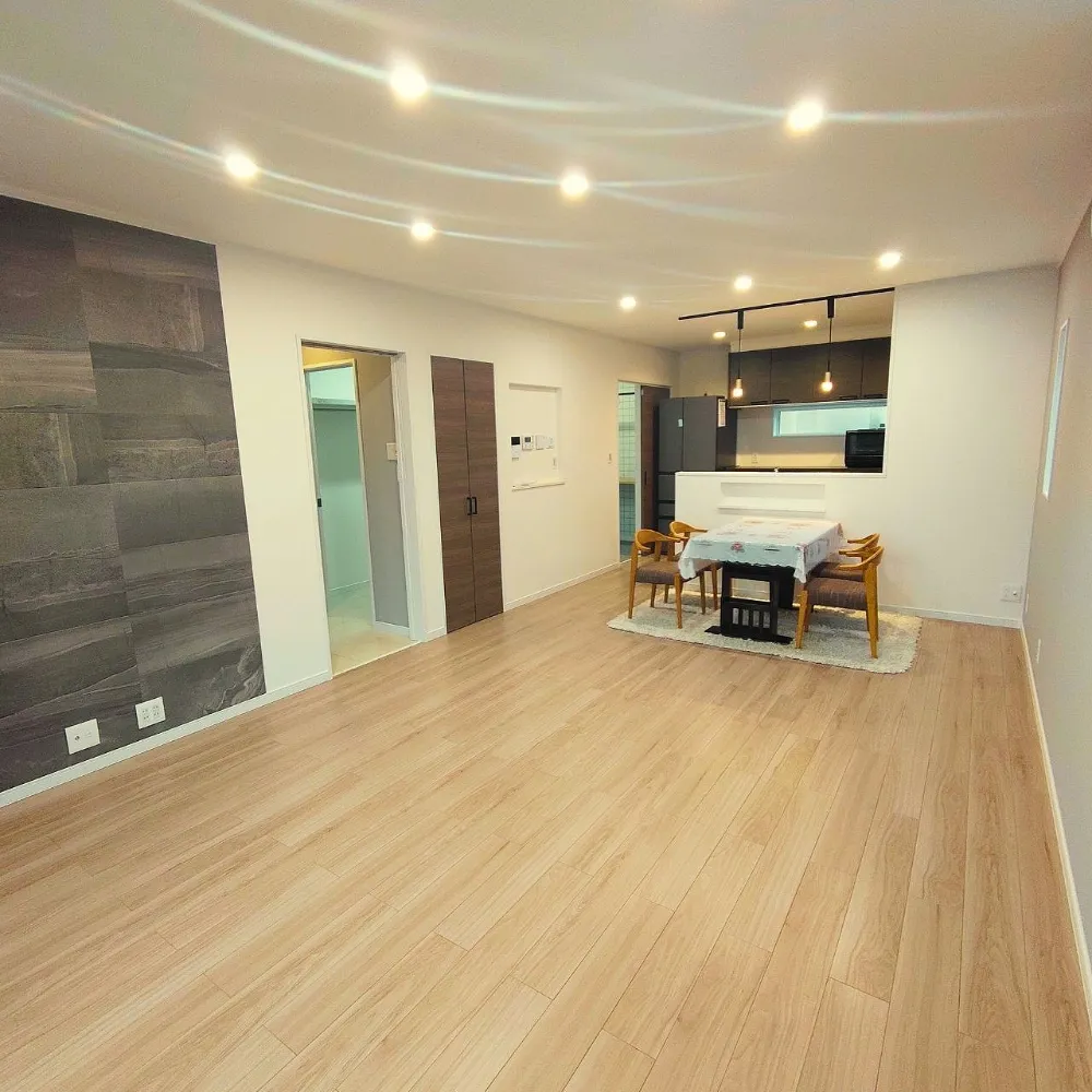 1階にファミリークロークとランドリールームがあるカジラクの家