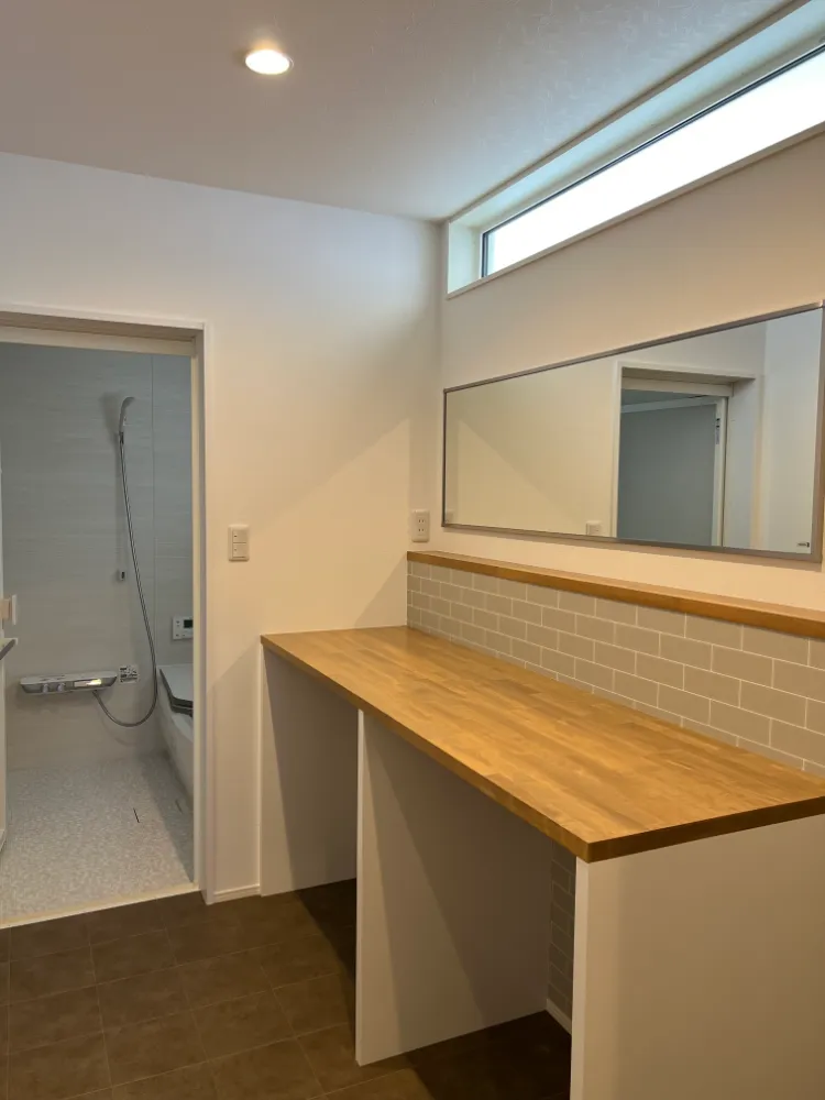 ゆっくりと身支度も可能なランドリースペース