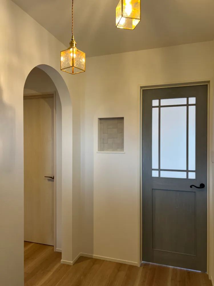 アーチ壁の似合う可愛いお家