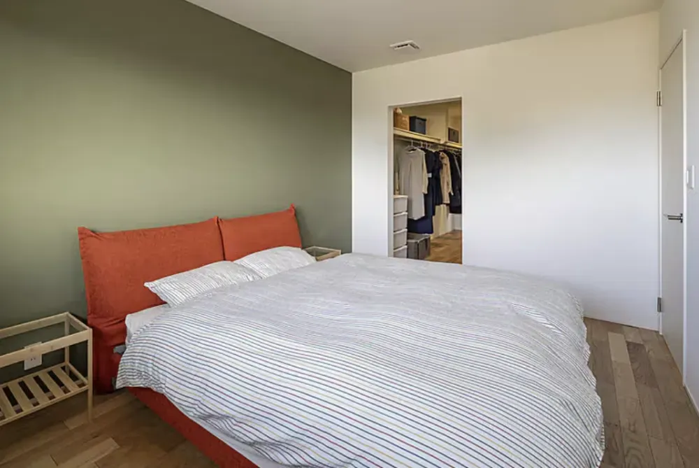 身支度にも洗濯にも大活躍する一直線の動線がわが家の自慢