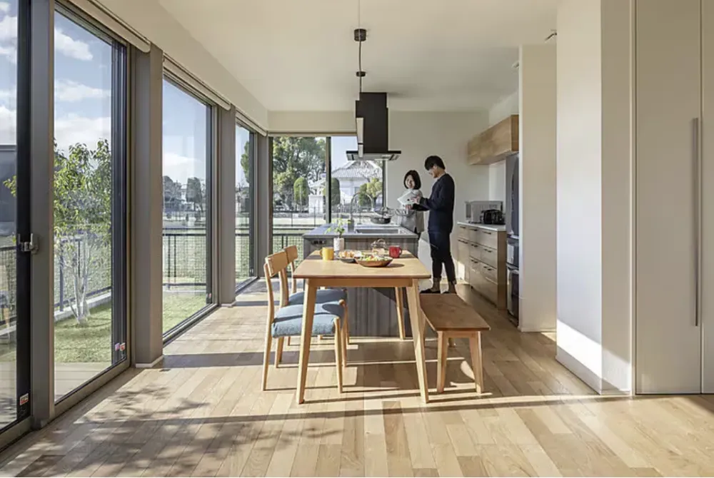 身支度にも洗濯にも大活躍する一直線の動線がわが家の自慢