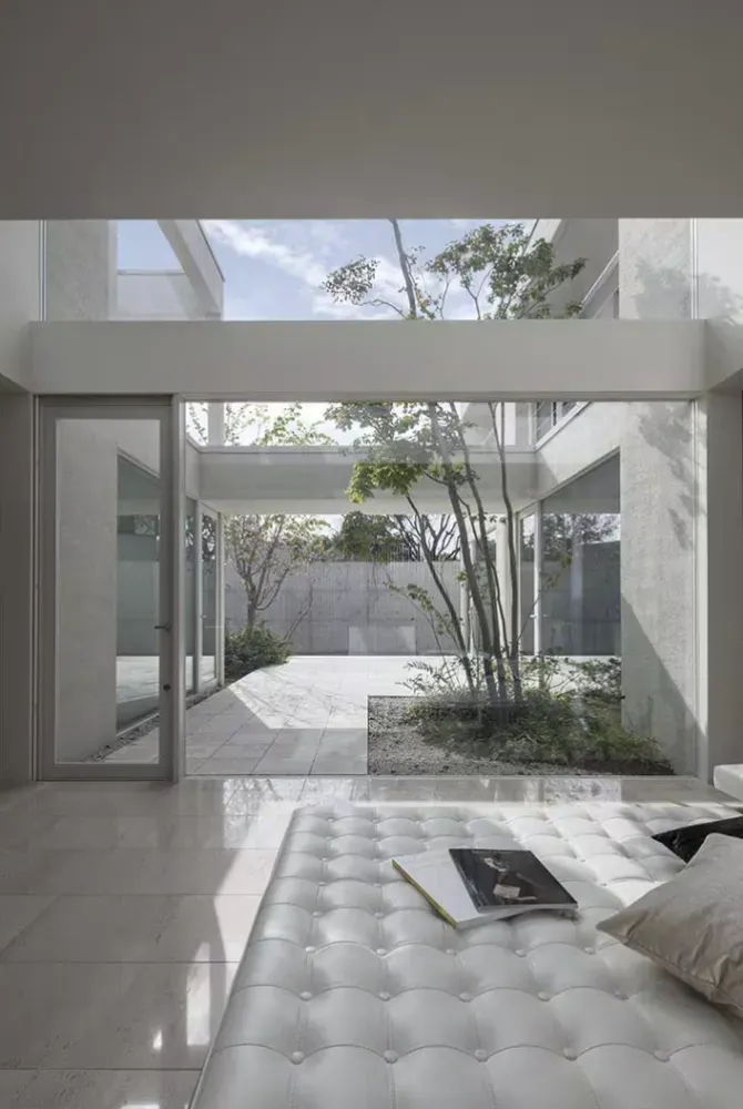 空に抜けるリゾート